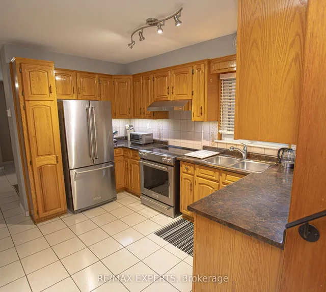 Additional image 4 of 264 Nairn Ave