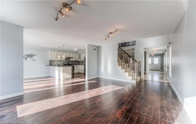 Additional image 30 of 35 Sassafras St