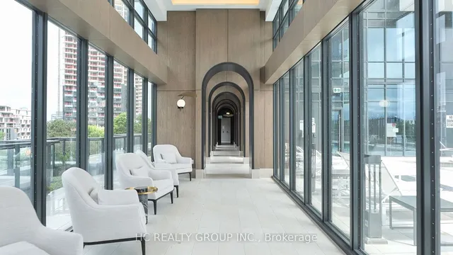 Additional image 18 of 30 Inn On The Park Dr Unit 220