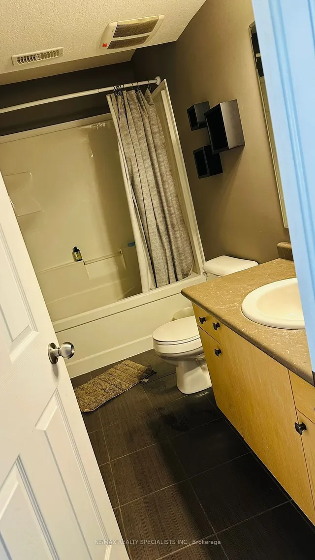 Additional image 12 of 1662 FISCHER HALLMAN Rd Unit E