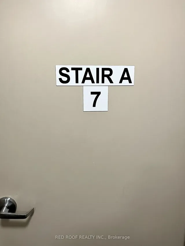 Additional image 13 of 33 Singer Crt Unit 711