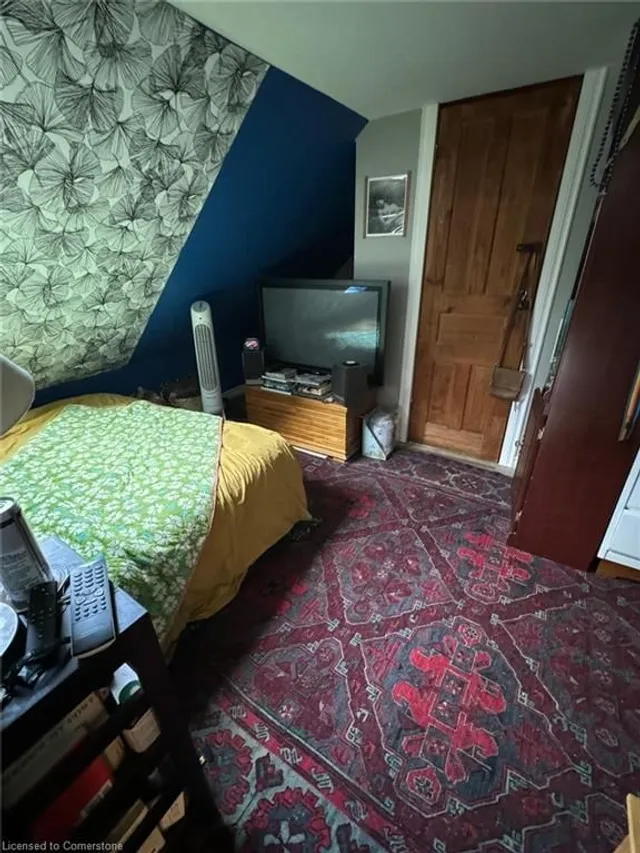 Additional image 18 of 32 Simeon St