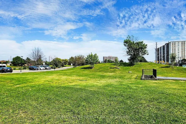 Additional image 25 of 5 San Romanoway Unit 808