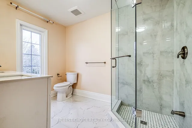 Additional image 29 of 43 Muir Dr