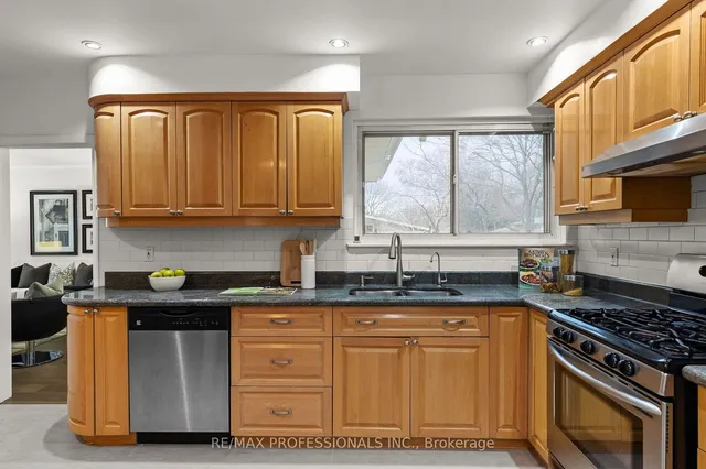 Additional image 31 of 24 Skelmore Cres