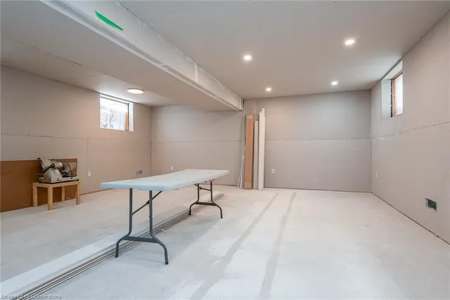 Additional image 44 of 108 Fifth Ave