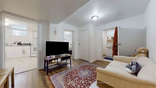 Additional image 19 of 188 Pleasant Ave