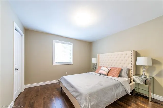 Additional image 11 of 122 Courtland Ave Unit 4