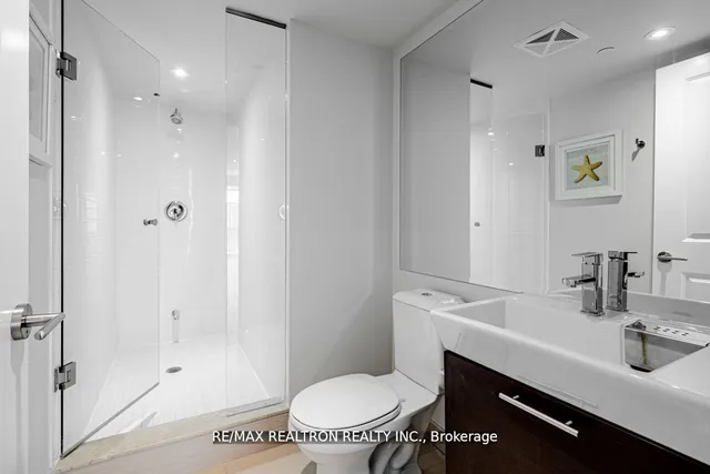 Additional image 21 of 386 Yonge St Unit 4909