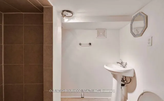 Additional image 17 of 243 Lippincott St