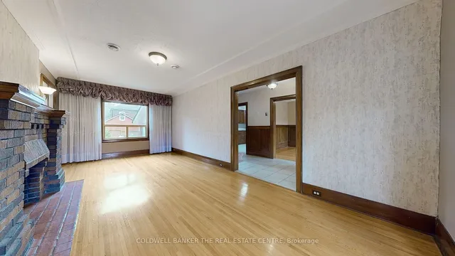 Additional image 4 of 261 Winona Dr