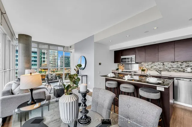 Additional image 13 of 375 King St Unit 3009