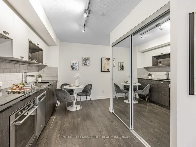 Additional image 5 of 255 Village Green Sq Unit 811