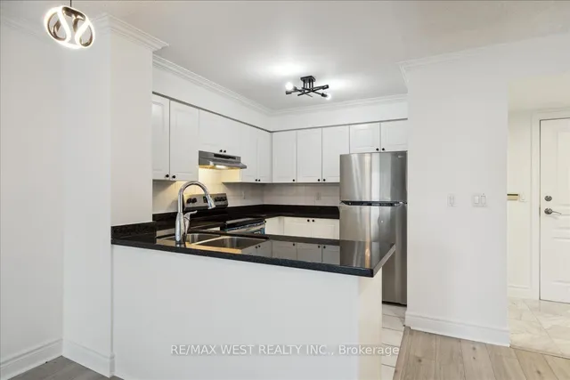 Additional image 5 of 1 Hycrest Ave Unit 203