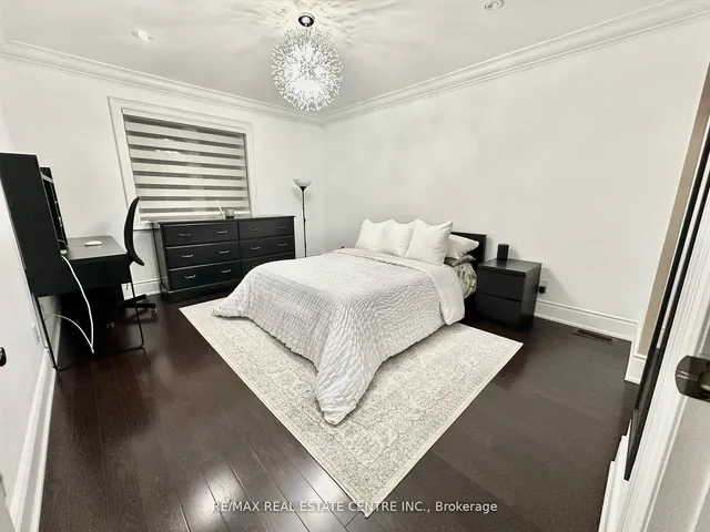 Additional image 26 of 110 Allenby Ave