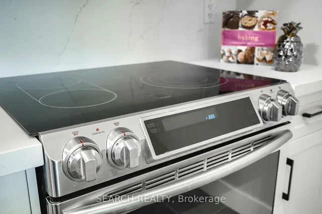 Additional image 19 of 60 Heintzman St Unit 1028