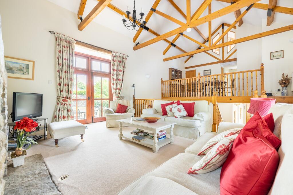 Additional image 23 of Pilton