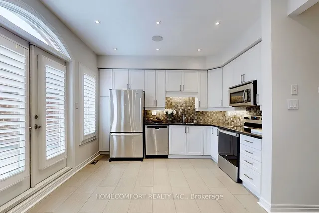 Additional image 10 of 116 Evans Ave Unit Th1