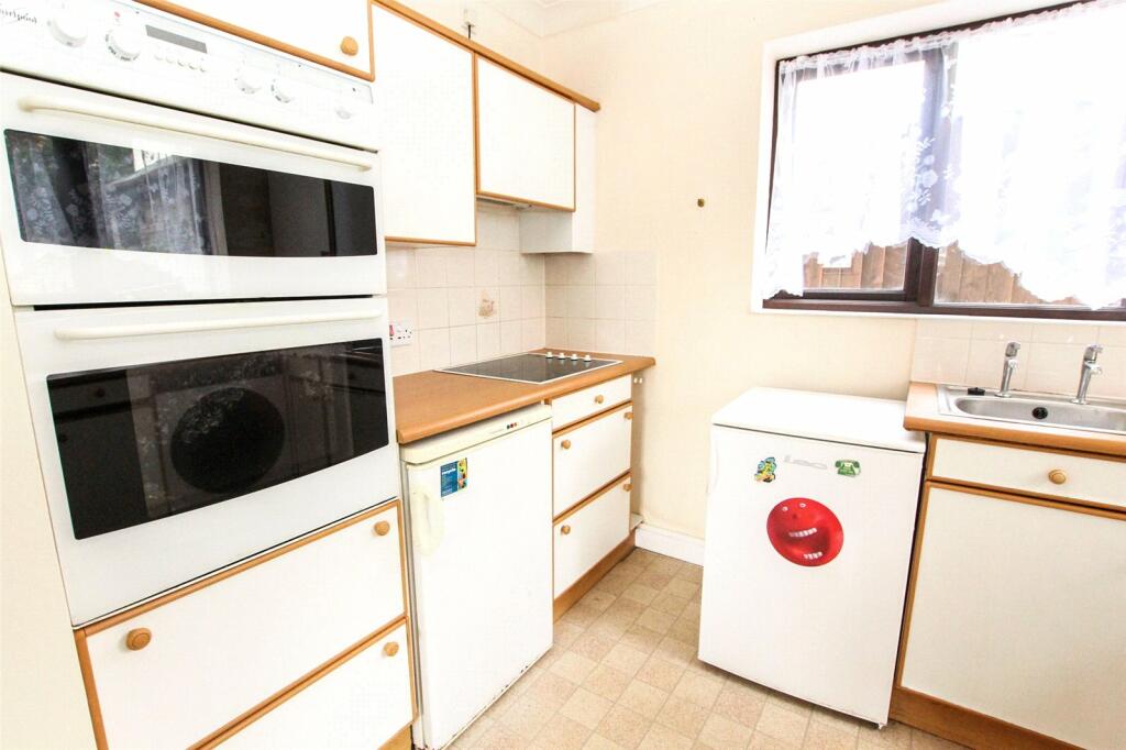 Additional image 10 of Stanley Court, Midsomer Norton, Radstock, Somerset, BA3