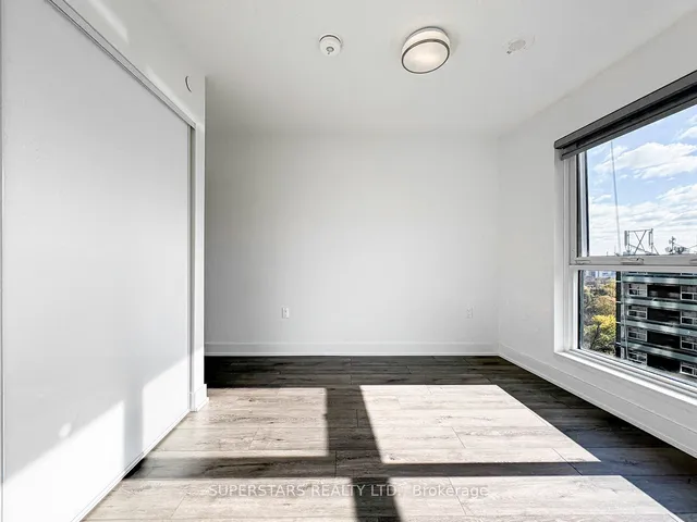 Additional image 10 of 585 Bloor St Unit 1320