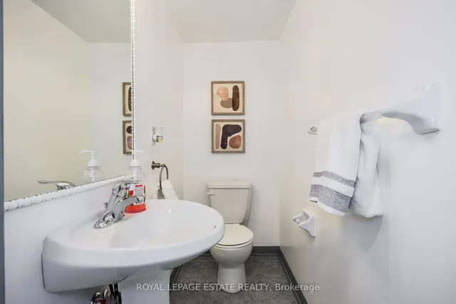 Additional image 15 of 22 Laidlaw St Unit 1203
