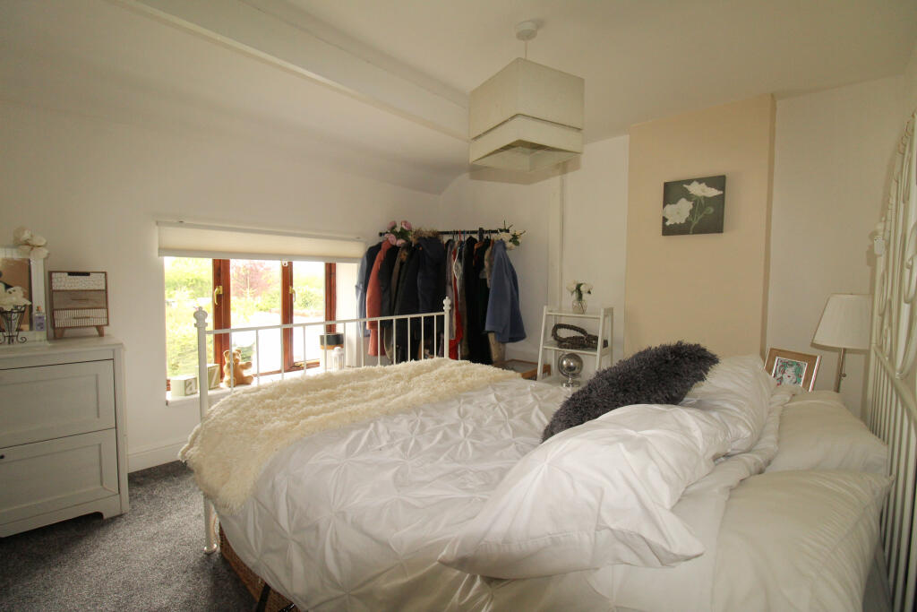 Additional image 20 of Hoopers Pool, Southwick