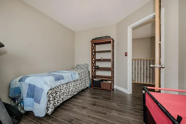 Additional image 29 of 3 REISTVIEW St