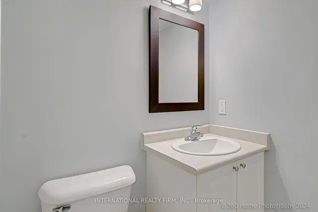 Additional image 19 of 21 Ruttan St Unit TH 141