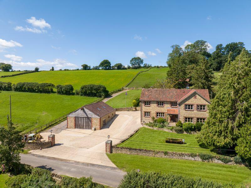 Additional image 25 of Stunning rural home with land near Caste Cary.