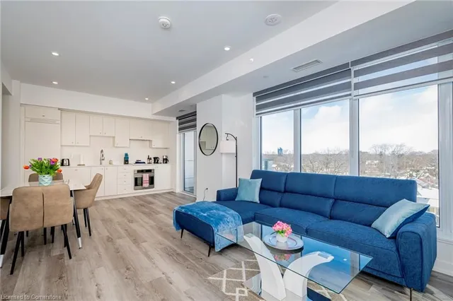 Additional image 13 of 15 Wellington St Unit 612