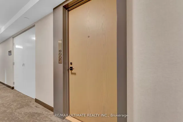 Additional image 11 of 225 Village Green Sq Unit 1006