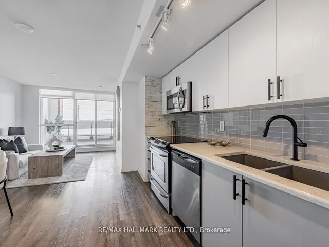 Additional image 18 of 3091 Dufferin St Unit 304