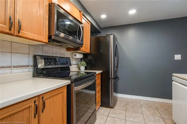 Additional image 22 of 43 Cotton Grass St