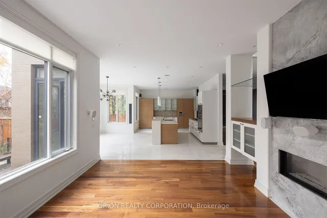 Additional image 8 of 151 Yonge Blvd