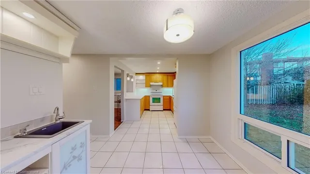 Additional image 13 of 118 Rolling Meadows Dr