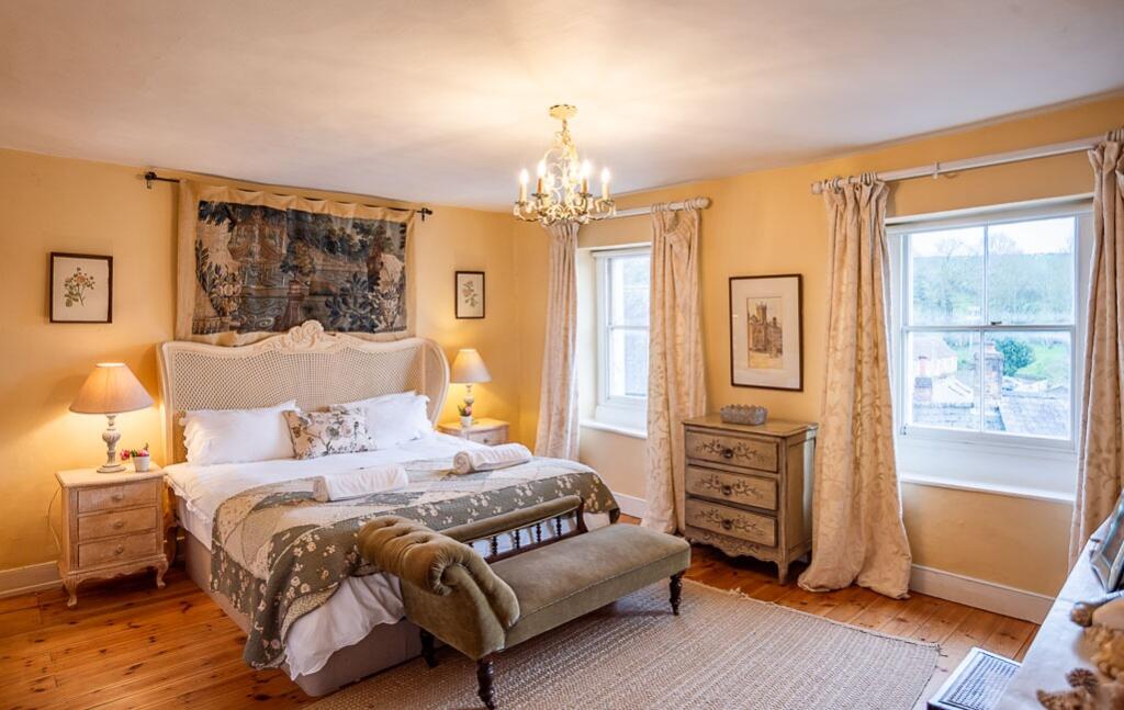 Additional image 11 of High Street, Castle Cary, Somerset, BA7