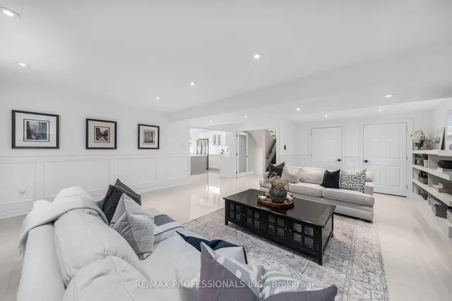 Additional image 28 of 182 Gracefield Ave