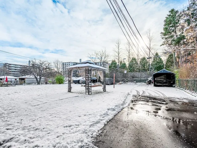 Additional image 32 of 44 Leduc Dr