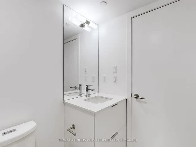 Additional image 20 of 47 Mutual St Unit 1907