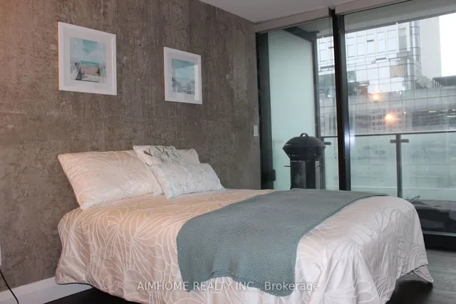 Additional image 15 of 224 King St Unit 1003