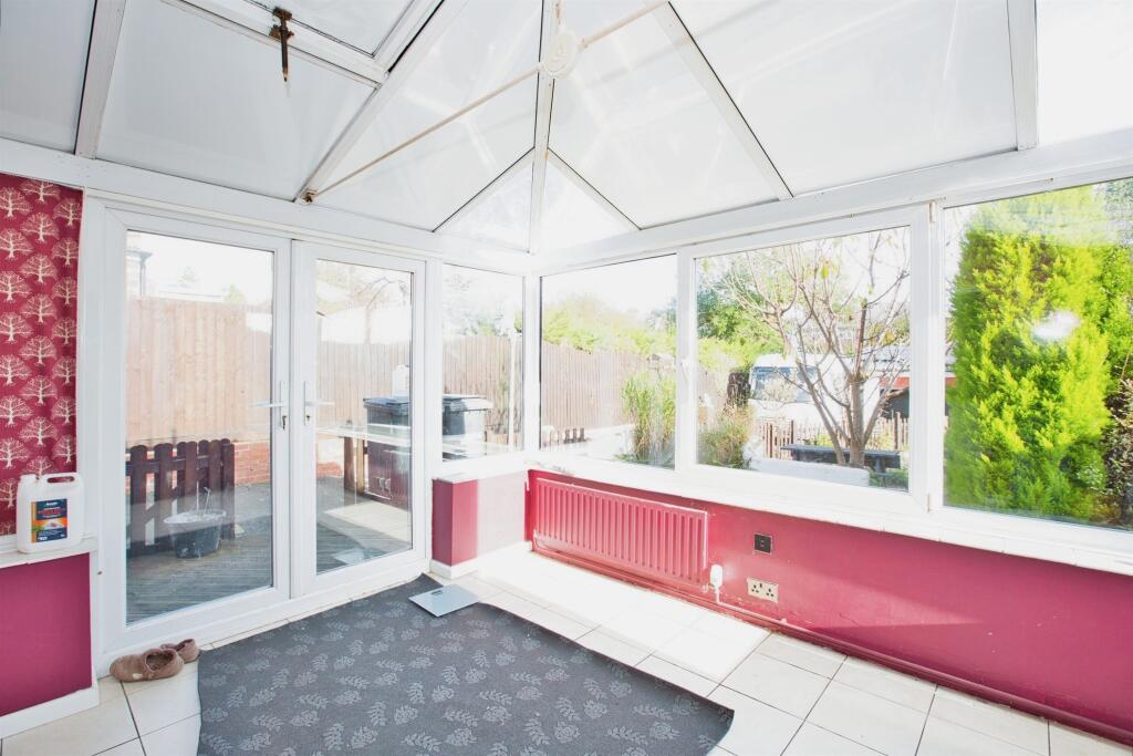 Additional image 8 of Grove Avenue, Yeovil