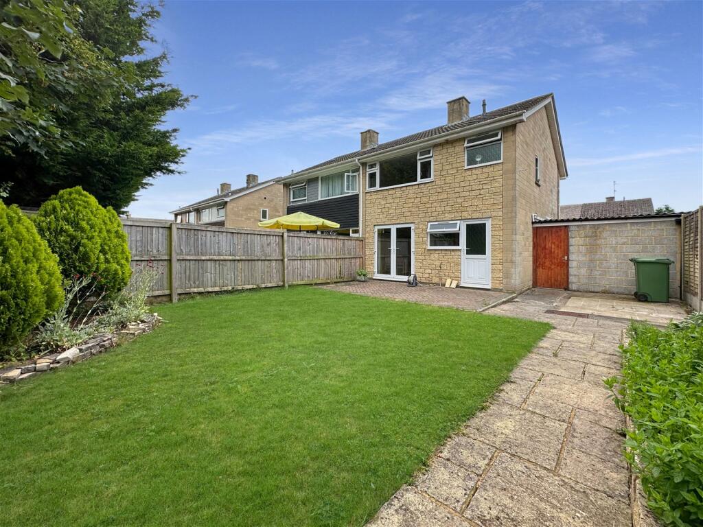 Winterslow Road, Trowbridge, BA14