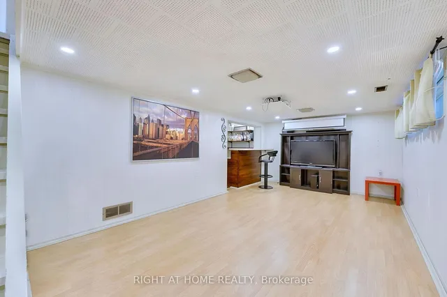 Additional image 14 of 6 Adele Ave