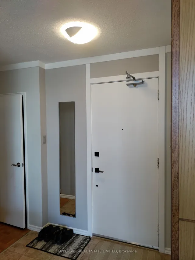 80 GRANDRAVINE Dr Unit 811