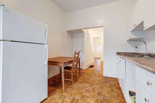 Additional image 11 of 1059 Bathurst St