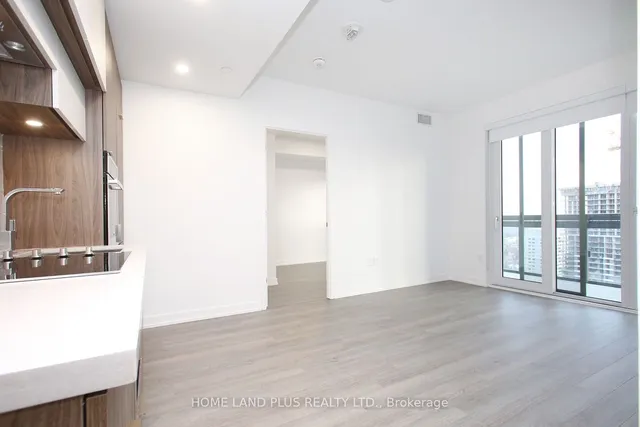 Additional image 12 of 39 Roehampton Ave Unit 2704