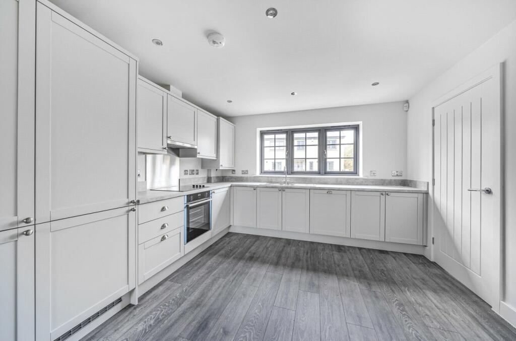 Additional image 6 of King Alfred's Drive, Wincanton, Somerset, BA9