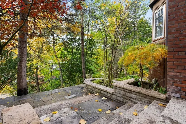 Additional image 12 of 56 Roxborough Dr