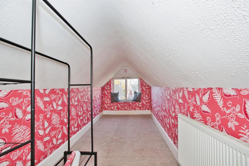 Additional image 11 of Grove Avenue, Yeovil