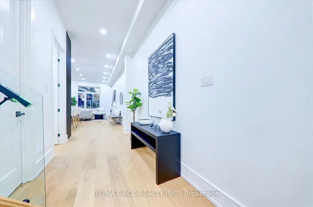 Additional image 9 of 26 August Ave